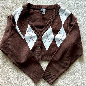 h&m cropped argyle sweater